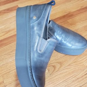 nevereven platform sneaker